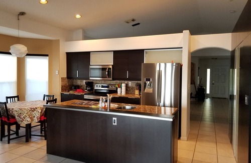 Pembroke Pines House | Dream Vacation House In Pembroke Pines with heated pool