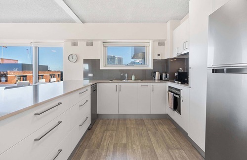 Kirribilli Apartment | Dream Views of Sydney CBD