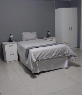 Keetmanshoop Apartment | Dreamland Self Catering and Backpackers CC