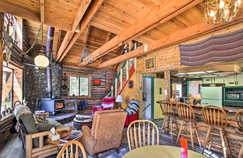 Ponderosa House | Dreamtime Cabin with Deck in Sequoia Natl Forest!