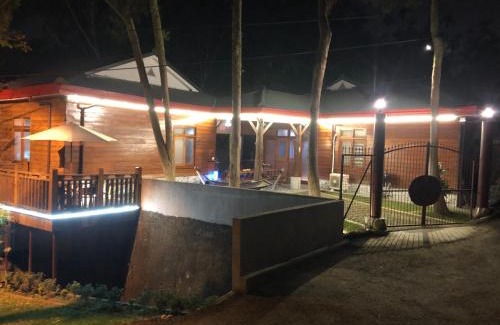 Dongshi District Ski Chalet | Dreamwood Lodge 夢木小屋