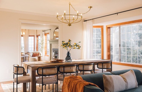 Oakhurst Cottage | Dreamy Forest Castle Sleeps 16: Dome, Views Games, Theater, Spa, Sauna