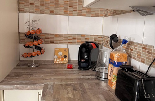 Coburg Apartment | DREAMZzz AltstadtTraum in the heart of Coburg|Parking lot