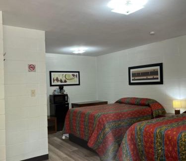 Zwolle Hotel | Driftwood Inn and Lodge by the lake