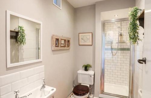 Trearddur Bay House | Druidsmoor - Sea Views-sleeps 8