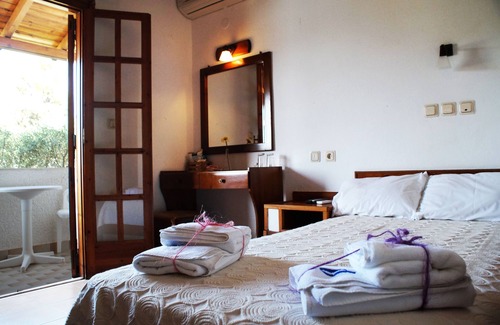 Dorida Hotel | Drymna Hotel