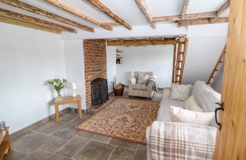Long Sutton House | Duck Pond Cottage