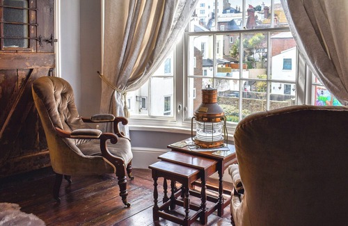 Old Town Hastings Cottage | Duke of Wellington HQ