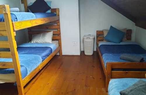 Manaba Beach Apartment | Dumela Margate Flat No 30