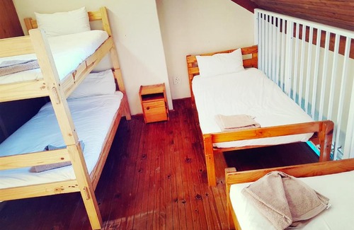Manaba Beach Apartment | Dumela Margate Flat No 32