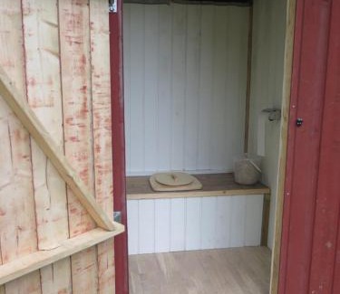 Moja House | Dunderfriggan på Möja