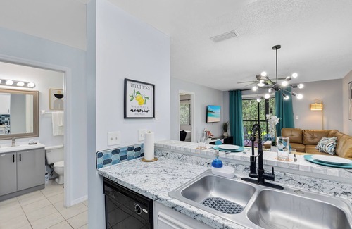 Titusville Apartment | *Dune Dream* *NASA*, Pool, BBQ, Gym, Arcade, Patio