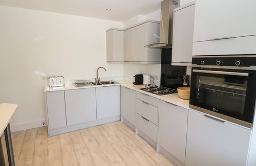 Llanfaelog Cottage | DUNE RETREAT, pet friendly, luxury holiday cottage in Rhosneigr