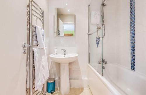 Milnthorpe House | Dunlin Haven
