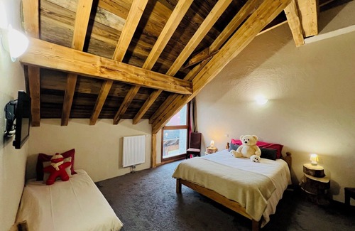 Chapelle-des-Bois Apartment | Duplex apartment at the foot of the cross-country ski trails