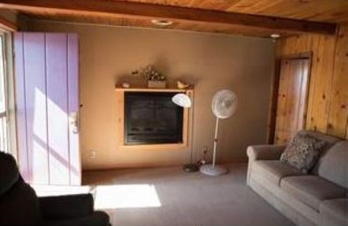 Millersburg Cottage | Duplex Cottage - Kirtland Warbler