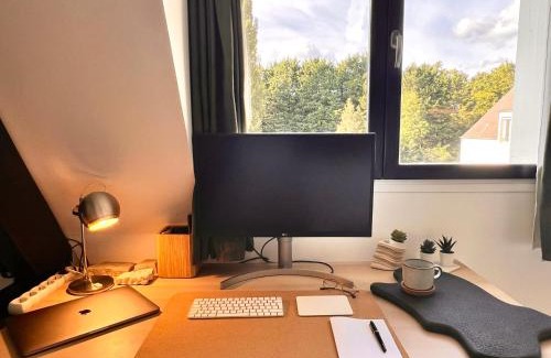 Noisy-sur-Ecole Apartment | Duplex Design - in the heart of Fontainebleau's forest - Climber's dream - Few min walk from the most emblematic climbing spots of Fontainebleau - TroisPignons - Overlooking the park of a castle - Ideal Digital Nomad, business trip
