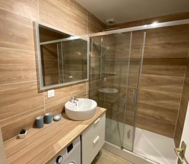 Fort-Mahon-Plage Apartment | Duplex moderne à 700m de la plage Parking & WiFi