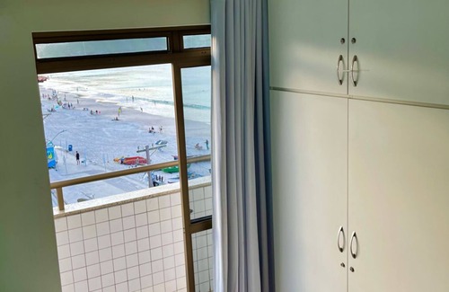 Prainha Apartment | Duplex Penthouse 401 Seafront, private, excellent location, "right on the sand"