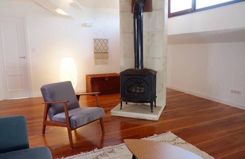 Otxandio Apartment | Duplex precioso con jacuzzi, sauna y chimenea .