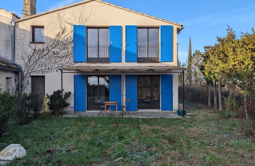 Sarrians House | Duplex rez de Jardin, 2 Chambres Plus Salon Cuisine, vue Ventoux