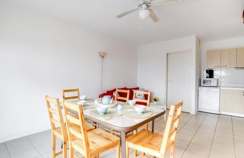 Biscarrosse Plage Apartment | Duplex T4 à Biscarrosse Plage - 50m de l'Océan, Terrasse, Parking Privé, 6 Couchages - FR-1-521-12