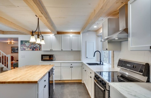Chittenden House | Duplex Unit, 2 Mi to Chittenden Reservoir!
