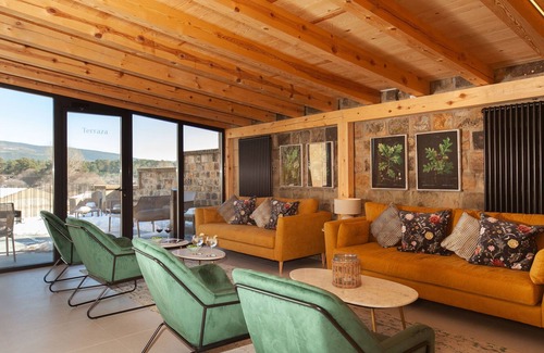 Duruelo de la Sierra Hotel | Duruelo Mountain Suites