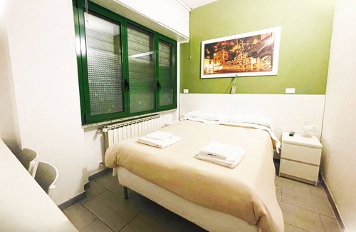 Savena House | DUS or small double room with bathroom