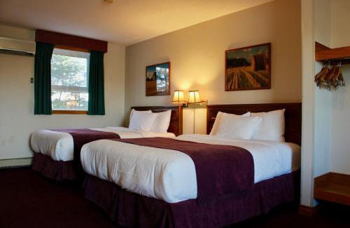 North River Hotel | Dutch Inn