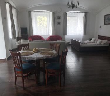 Nove Dvory Apartment | Dvůr U kapličky