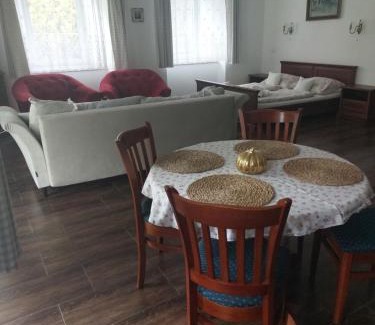 Nove Dvory Apartment | Dvůr U kapličky