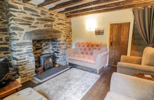 Mawddwy House | Dyfi Cottage