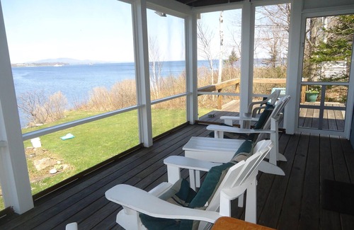 Owls Head Cottage | Dynamite Beach Cottage