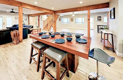 Hendersonville House | Dynasty Palace