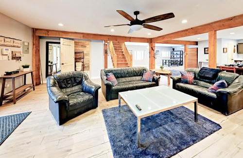 Hendersonville House | Dynasty Palace