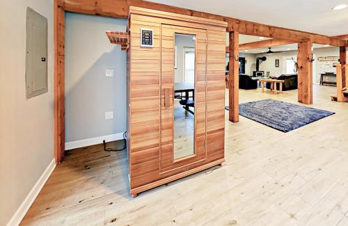 Hendersonville House | Dynasty Palace