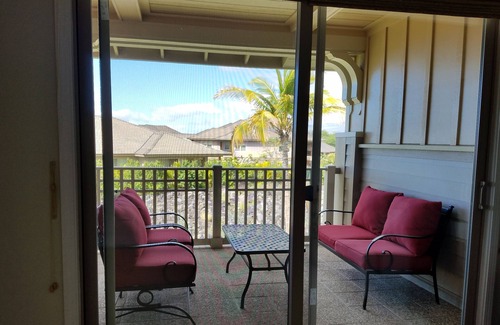 Kulalani House | "E Komo Mai!" "Welcome and come in!"nnMakaiwa/Beach Club parking pass INCLUDED.