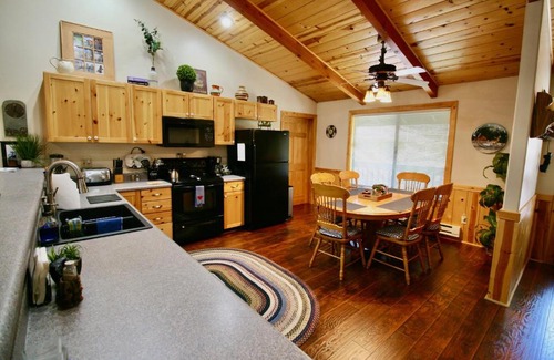 Pinetop House | Eagle Circle