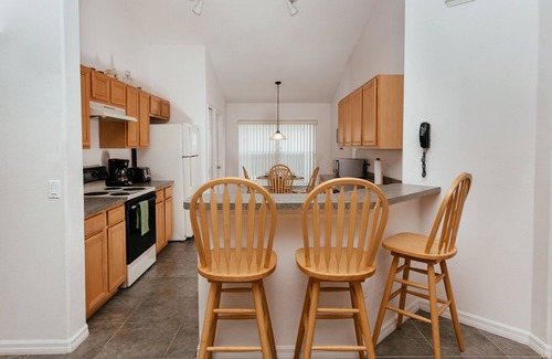 Eagle Pointe South House | EAGLE POINTE SOUTH ON THE LARGER LAKE A NEW VACATION/HOLIDAY EXPERIENCE