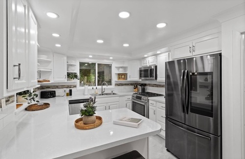 Sybertsville House | Eagle Rock Resort - Just a short walk to the beach!