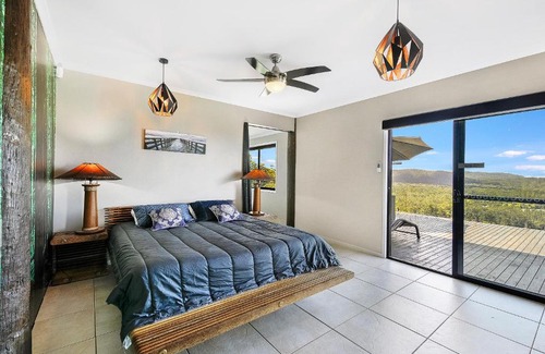 Moonee Beach House | Eagles Loft