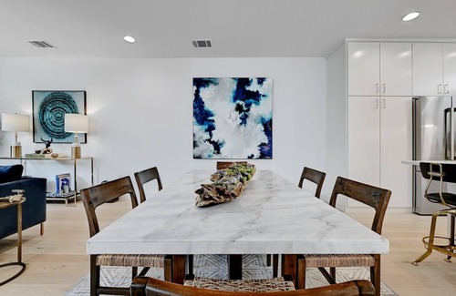 MLK House | East Austin Condo with Rooftop Deck - Quinn