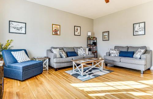 Madison House | East End River Retreat Dogs Welcome!