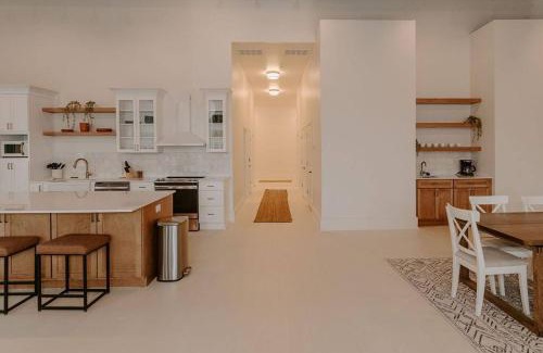 Madison Apartment | East Main Lofts - Roller Rink 301