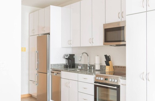 Brewers Hill Apartment | East Side Studio Apt - Near Brady St and Fiserv with Balcony