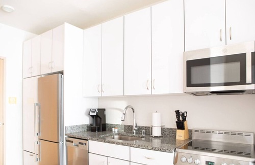 Brewers Hill Apartment | East Side Studio Apt - Near Brady St and Fiserv with Balcony