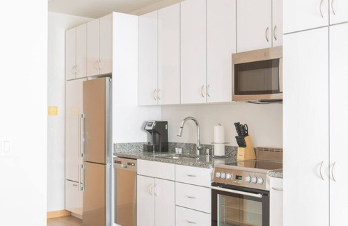 Brewers Hill Apartment | East Side Studio Apt - Near Brady St and Fiserv with Balcony