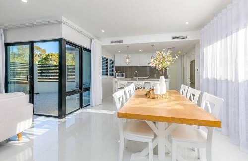 East Victoria Park House | East Vic Park Luxe New Home