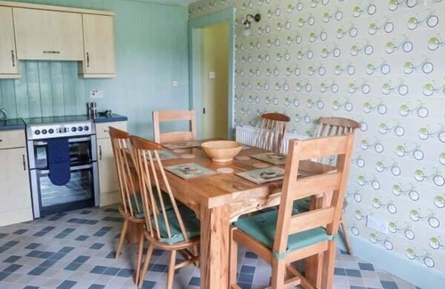 Carrbridge Cottage | EASTER DUTHIL COTTAGE, family friendly, with open fire in Carrbridge
